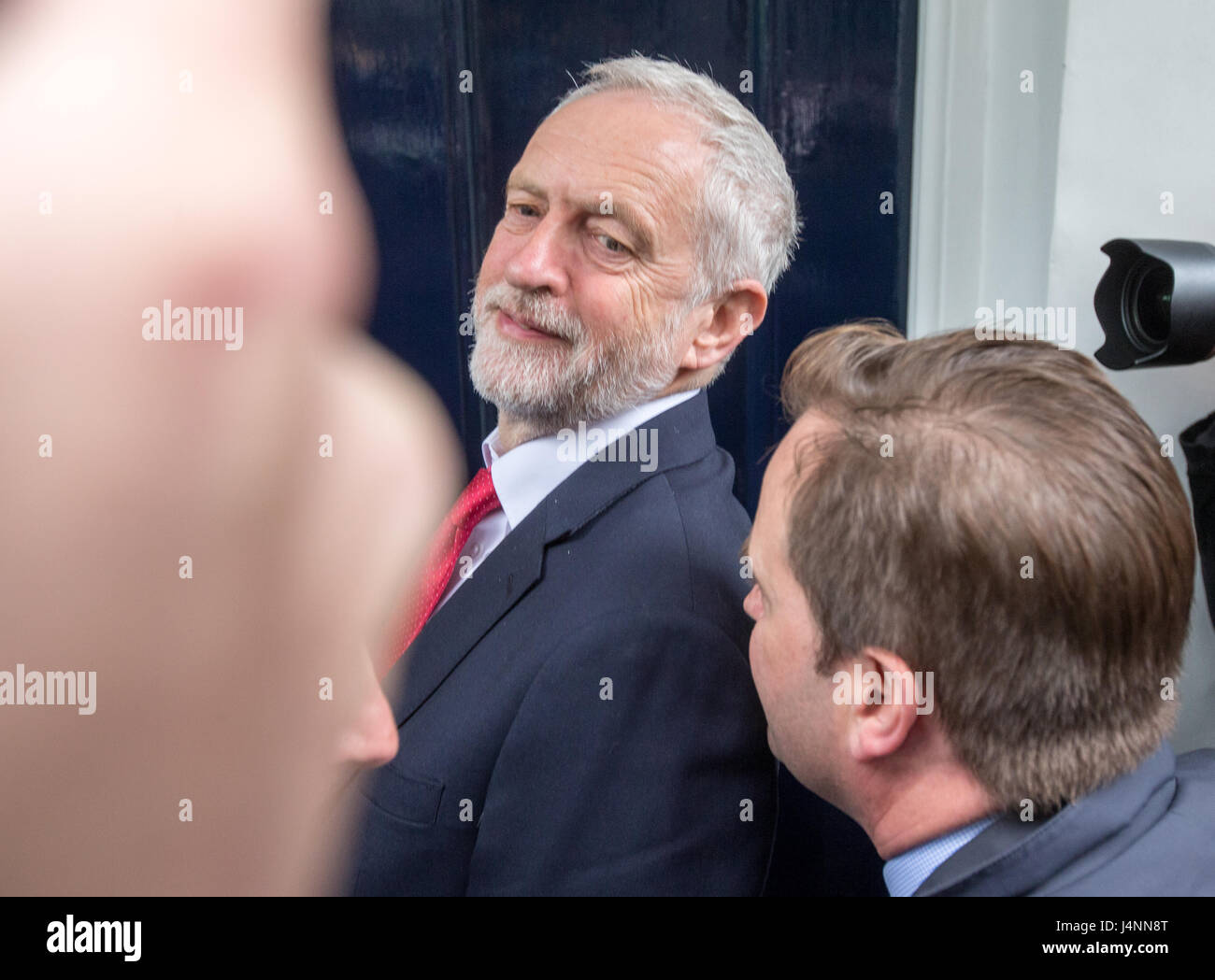 Jeremy Corbyn, leader del partito laburista, la campagna per le elezioni generali Foto Stock
