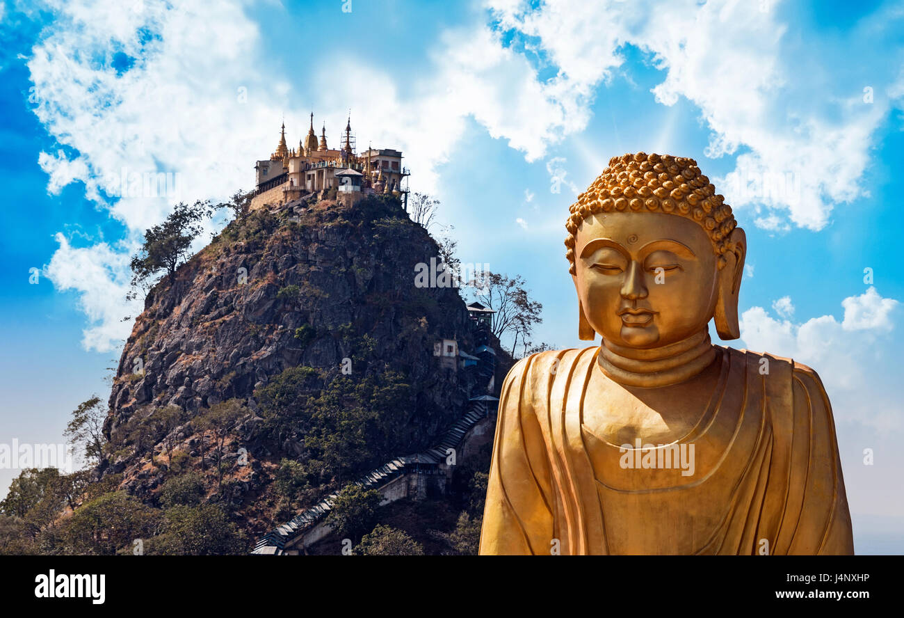 Stock Photo - Myanmar Mandalay Birmania Asia il Monte Popa Taung Talat architettura Buddismo Buddha cobra esotici colorati collina Monte skyline s Foto Stock