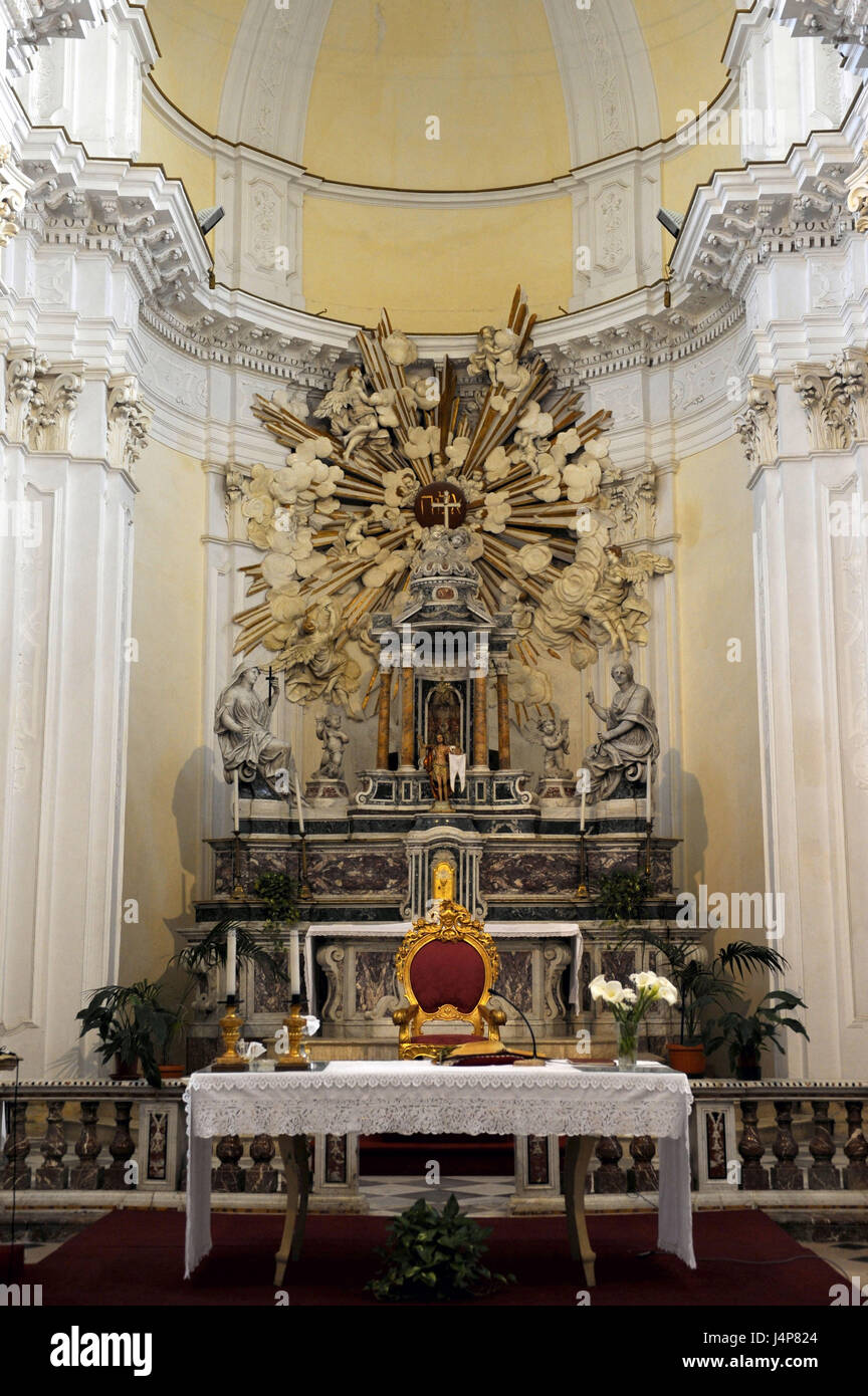 L'Italia, isola di Sicilia, Noto, la chiesa di San Carlo Borromeo, interior shot, altare, Foto Stock