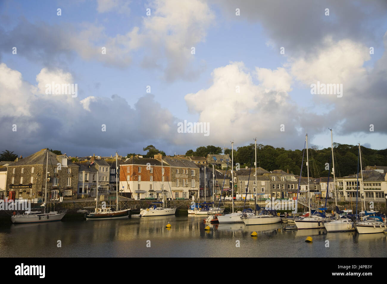 Gran Bretagna, Inghilterra, Cornwall, Padstow, vista città, porto, stivali, Foto Stock