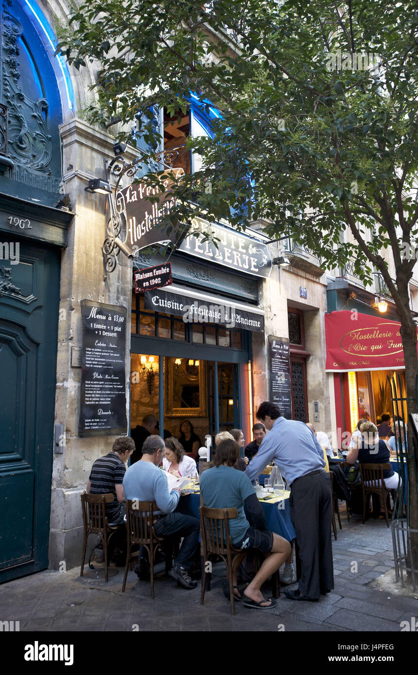 Francia, Parigi, le sistemazioni latino, Rue de la Harpe, Foto Stock
