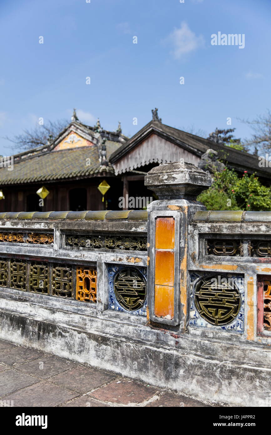 Dettaglio del Royal Palace in tinta, Vietnam Foto Stock