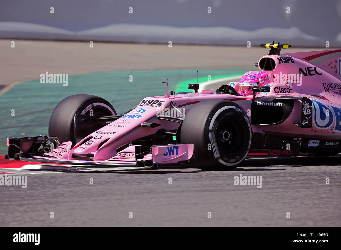 El Force India de Esteban Ocon durante la sessione di qualifica per la spagnolo di FORMULA ONE Grand Prix al Barcellona Catalunya pista di Montmelo, Spagna, Sabato 13 Maggio, 2017. Foto Stock