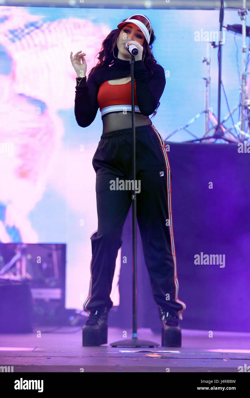 LOS ANGELES, CA - 13 Maggio: Noah Cyrus, a 102,7 KIIS FM's 2017 Wango Tango - Spettacolo presso il Centro StubHub in California, il 13 maggio 2017. Credito: FS/MediaPunch Foto Stock