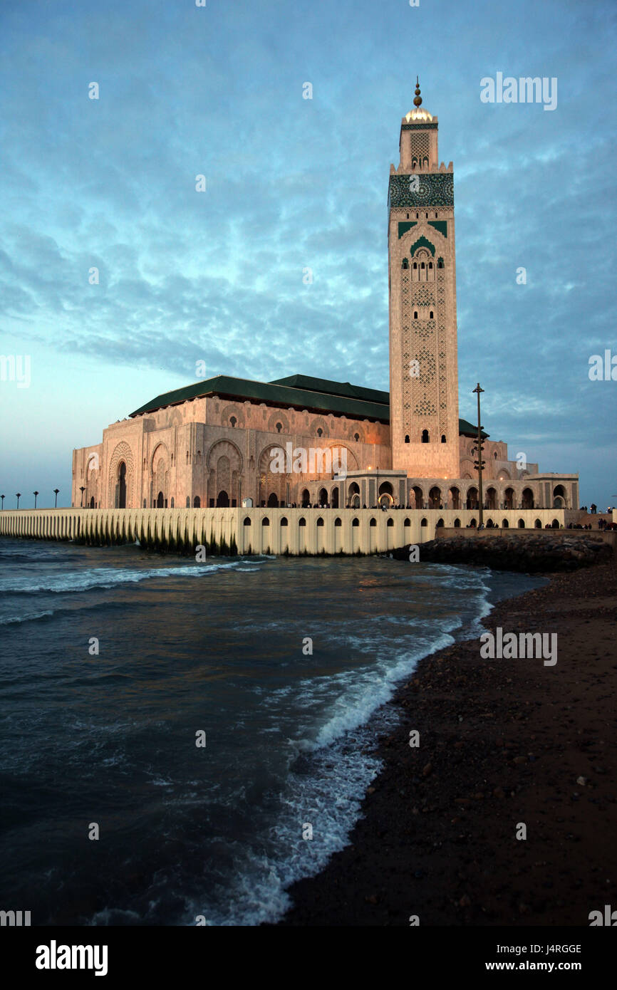 Il Marocco, Casablanca, città, la moschea, il minareto, moschea Hassan 2, Spiaggia, Tramonto, Foto Stock