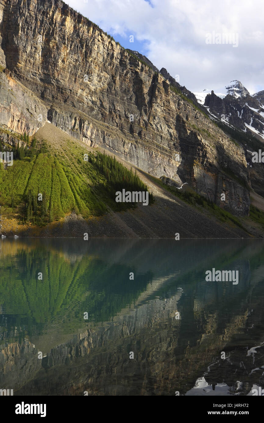 Lago, tranquillamente, mirroring, scenario di montagna, serata tuning, Canada, provincia Alberta, Banff parco nazionale, montagne rocciose, salamoia Louise, Foto Stock