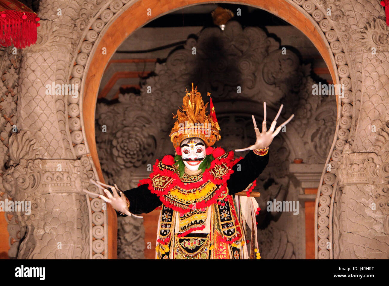 Indonesia, Bali, isola, Ulu Watu, tempio, cultura, architettura, sera, danza, maschera, Foto Stock