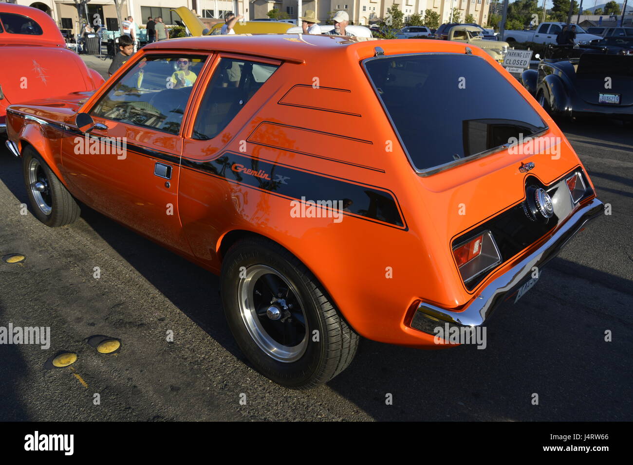 Gremlin, 1975 American Motors auto, berlina 2 porte, arancione. Foto Stock