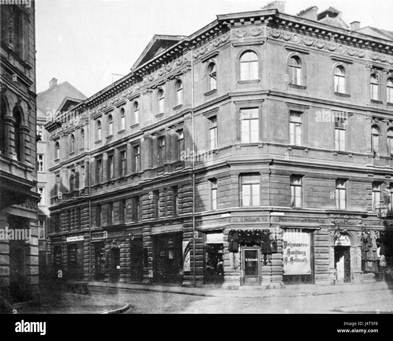 Il termine Val 066 61 sembra essere un numero di catalogo o di riferimento, potenzialmente relativo a un oggetto o a un'opera di rilevanza storica o artistica. Occorre un ulteriore contesto per l'identificazione specifica. Foto Stock