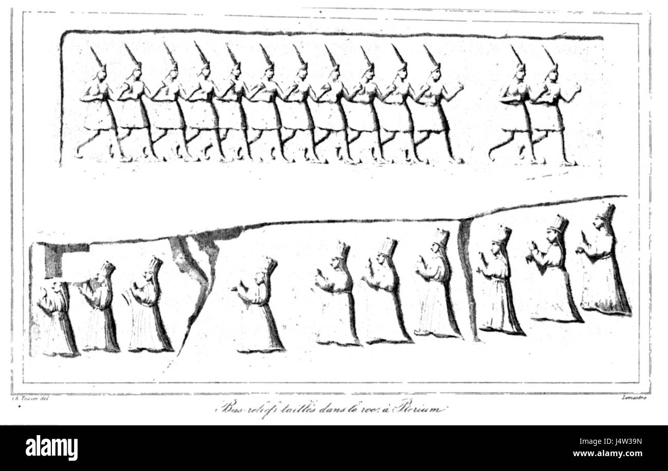 Yazilikaya è un importante sito antico, con monumenti scavati nella roccia e iscrizioni che forniscono informazioni sulle pratiche religiose e culturali degli Ittiti. Il sito è noto per la sua importanza storica e le caratteristiche archeologiche uniche. Foto Stock