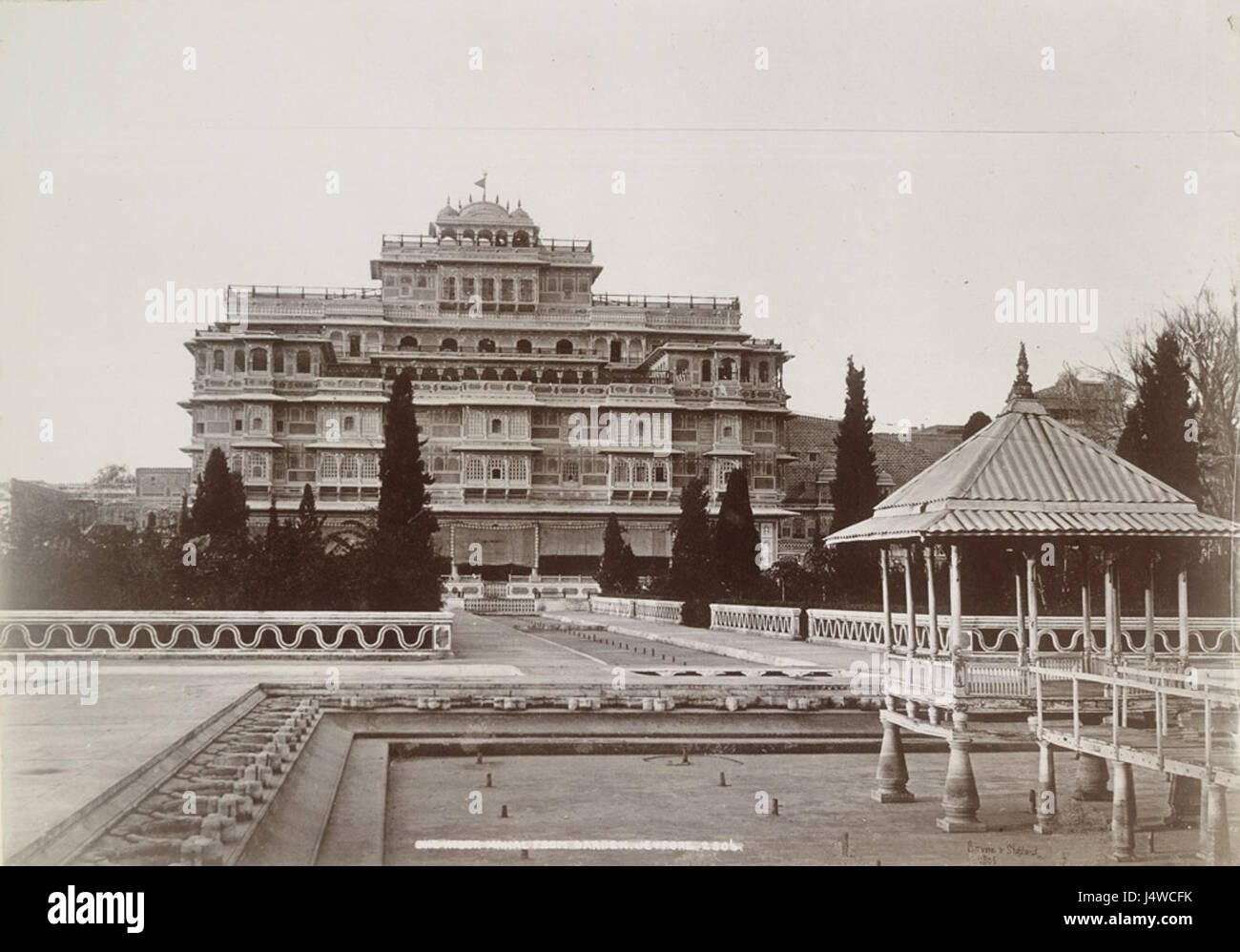 Il Indur Mahal Chandra Mahal dal giardino, Jeypore Foto Stock