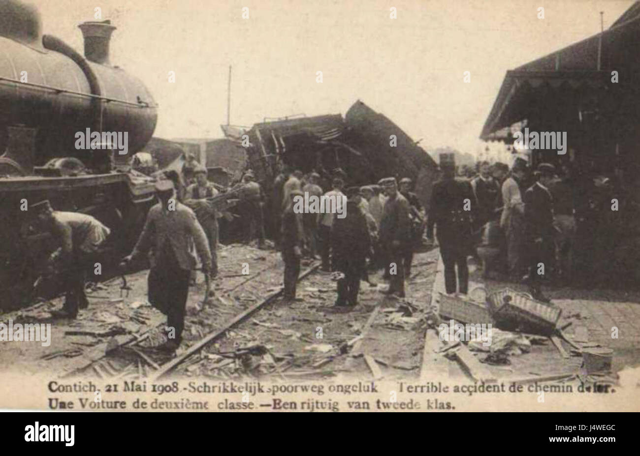 Il disastro ferroviario di Kontich, in Belgio, si è verificato il [date], causando [number] vittime. L'incidente ha provocato risposte immediate di emergenza e ha portato a indagini volte a migliorare i protocolli di sicurezza ferroviaria. Foto Stock