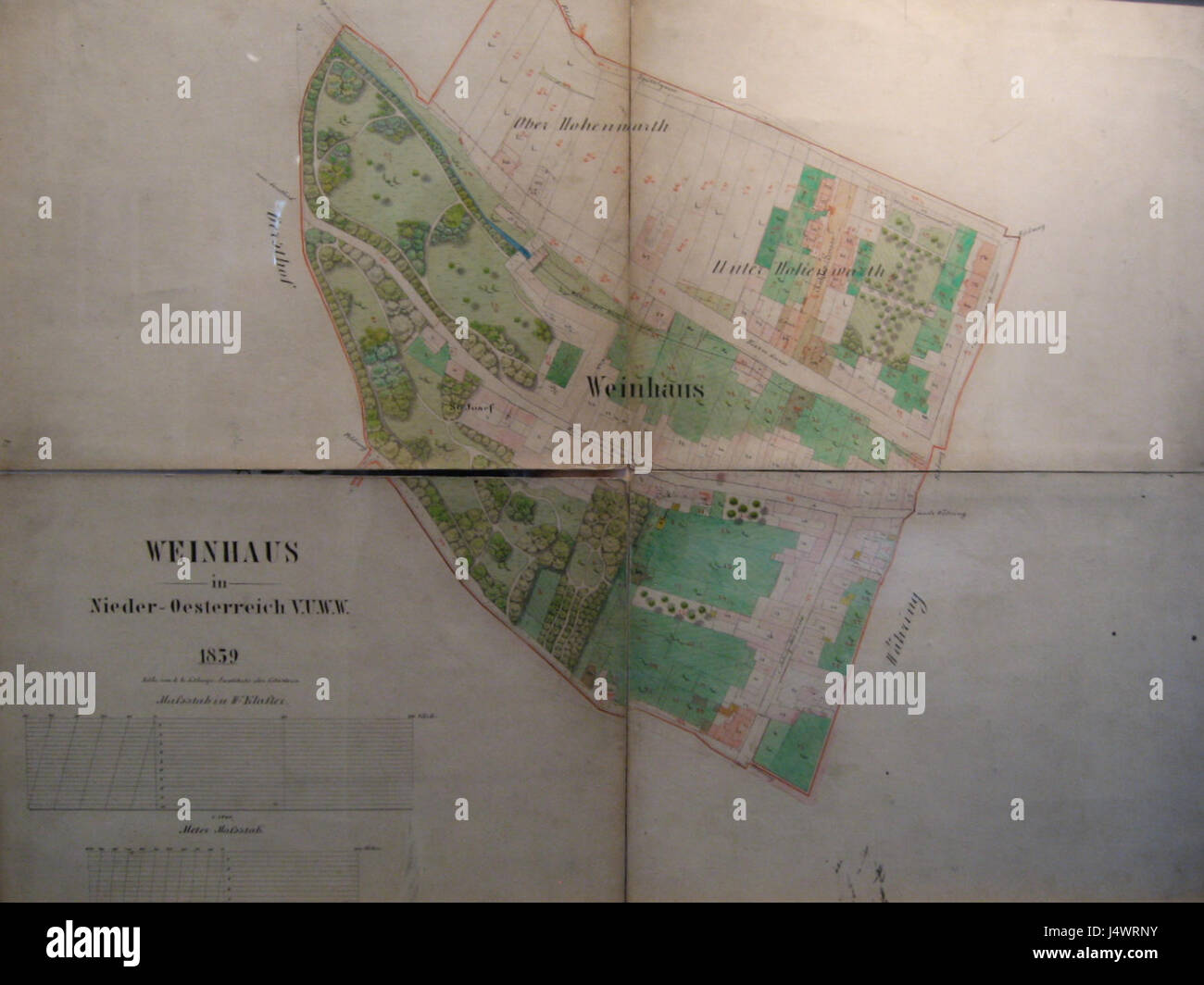 Weinhaus 1859 si riferisce a un'azienda vinicola fondata nel 1859, che probabilmente offre un contesto storico per la produzione o la distribuzione di vino durante quel periodo di tempo. Potrebbe essere uno stabilimento importante per la cultura e la produzione del vino. Foto Stock