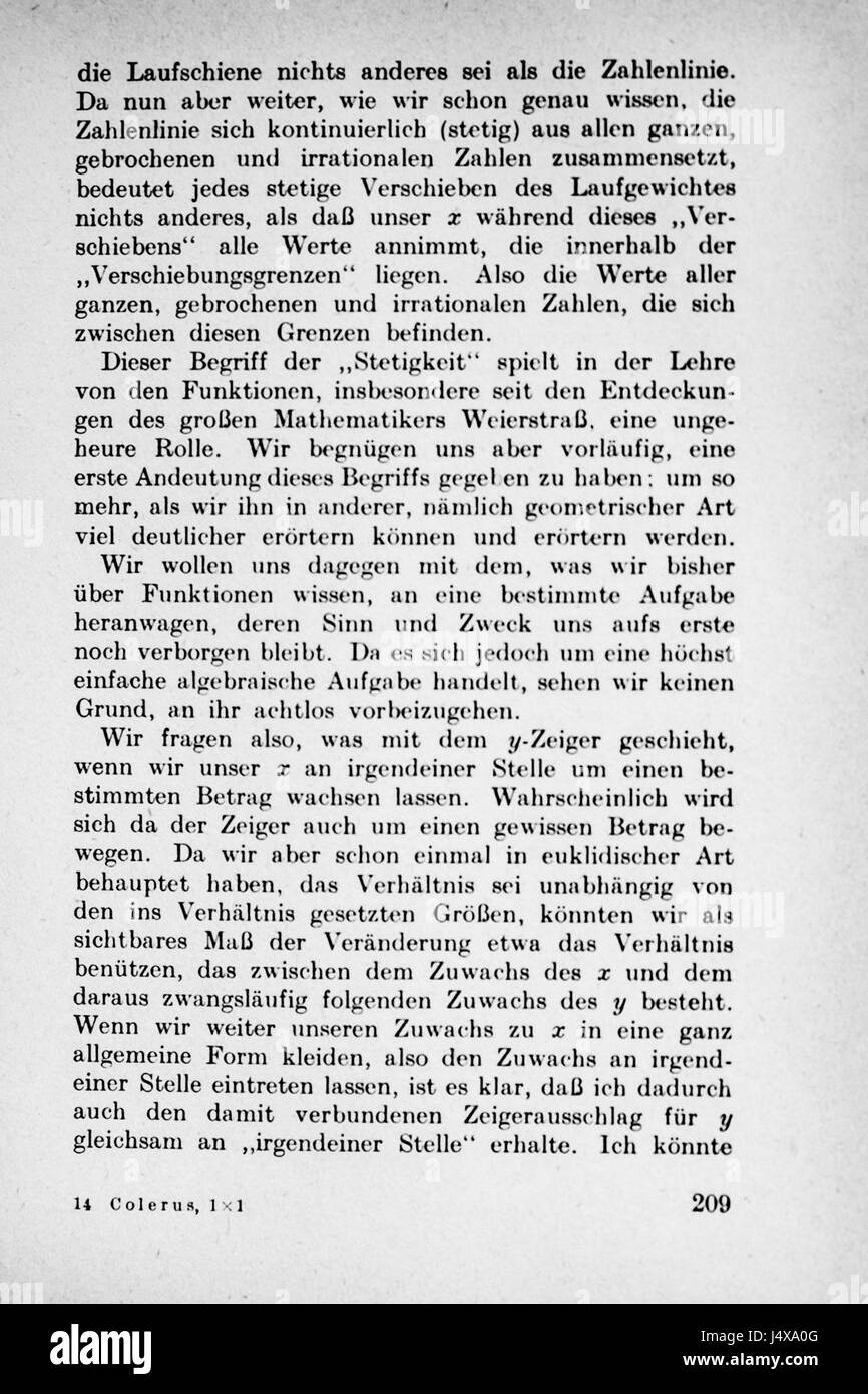 'Vom Einmaleins zum Integral' (dalla tabella di moltiplicazione all'integrale) è un libro di testo che esplora concetti matematici dall'aritmetica di base al calcolo avanzato. A pagina 209 verosimilmente vengono trattati argomenti di calcolo più approfonditi. Foto Stock