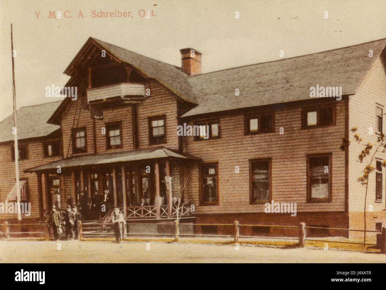Una fotografia storica o una registrazione della YMCA a Schreiber, Ontario, intorno al 1910, che mostra l'edificio o le attività della comunità dell'epoca. Foto Stock