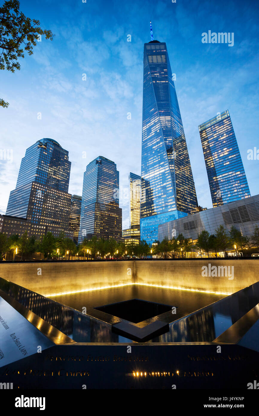 9/11 Memorial, il National September 11 Memorial & Museum di New York Foto Stock