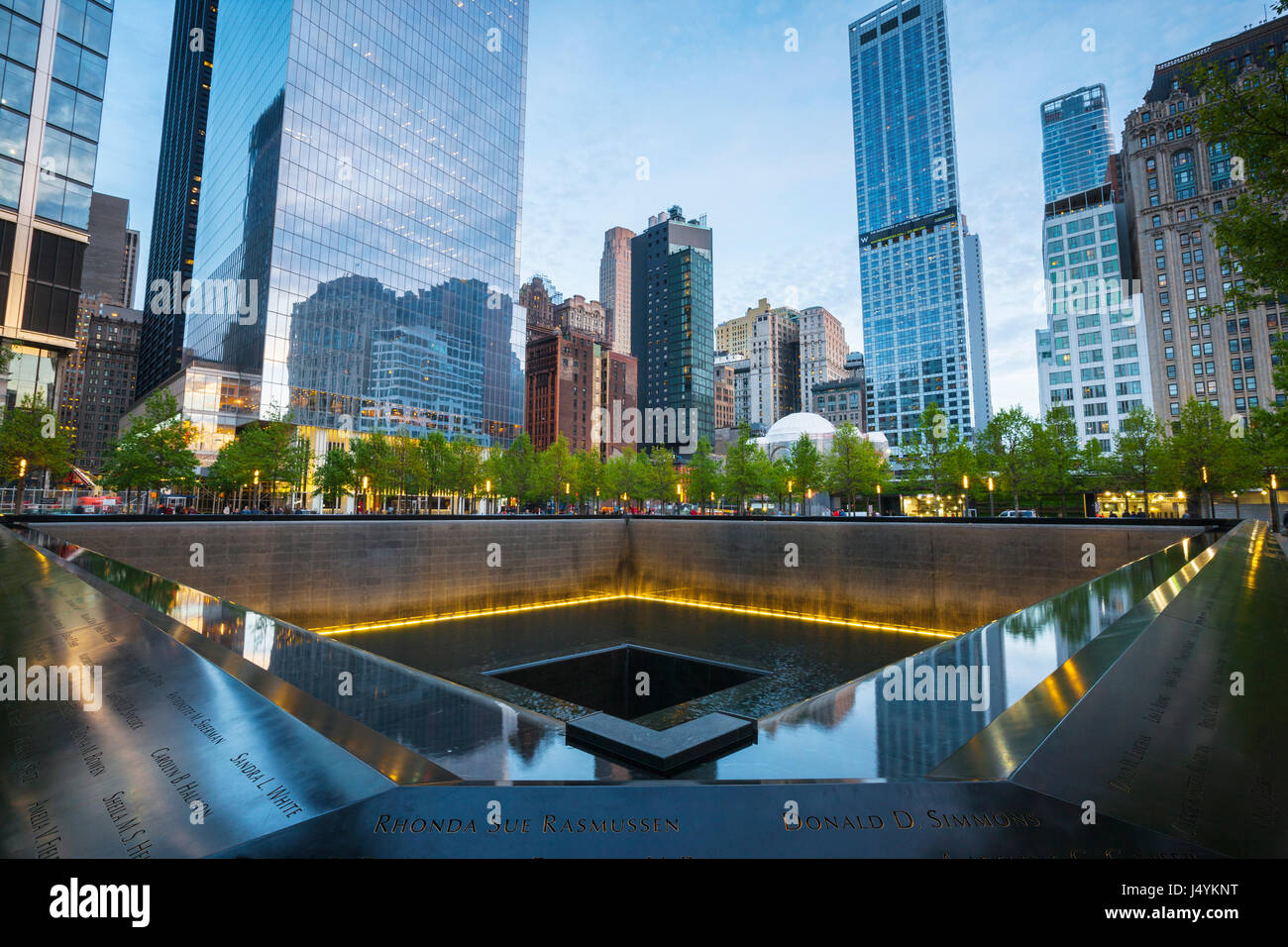 9/11 Memorial, il National September 11 Memorial & Museum di New York Foto Stock