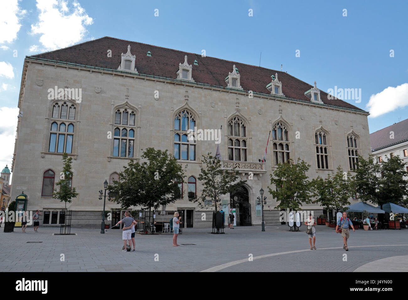 In piazza Szentháromság (Trinity Square) nel Quartiere del Castello di Budapest, Ungheria. Foto Stock