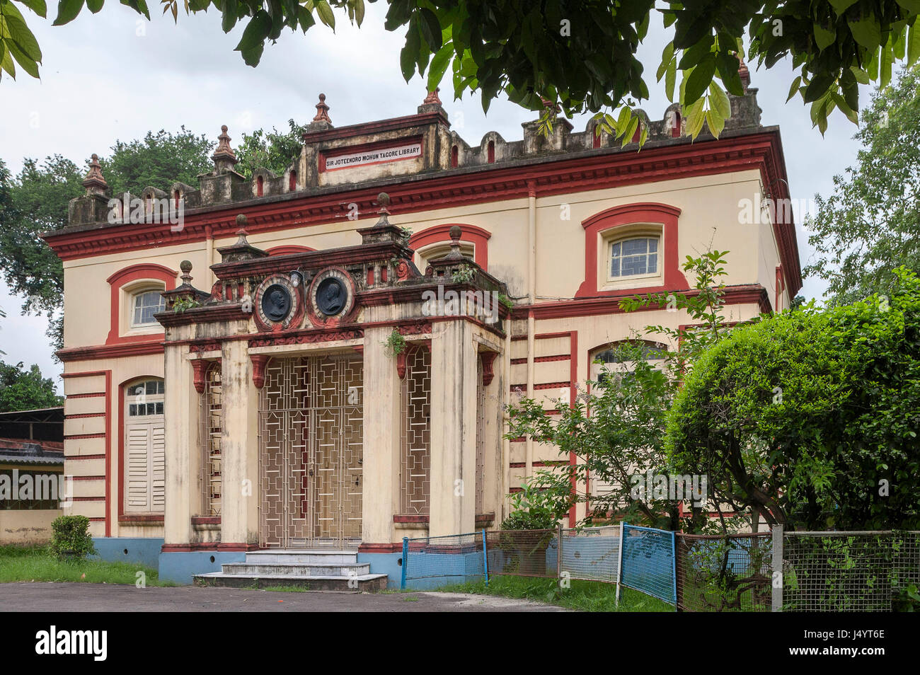 Jatindramohan libreria di Tagore, Calcutta, West Bengal, India, Asia Foto Stock