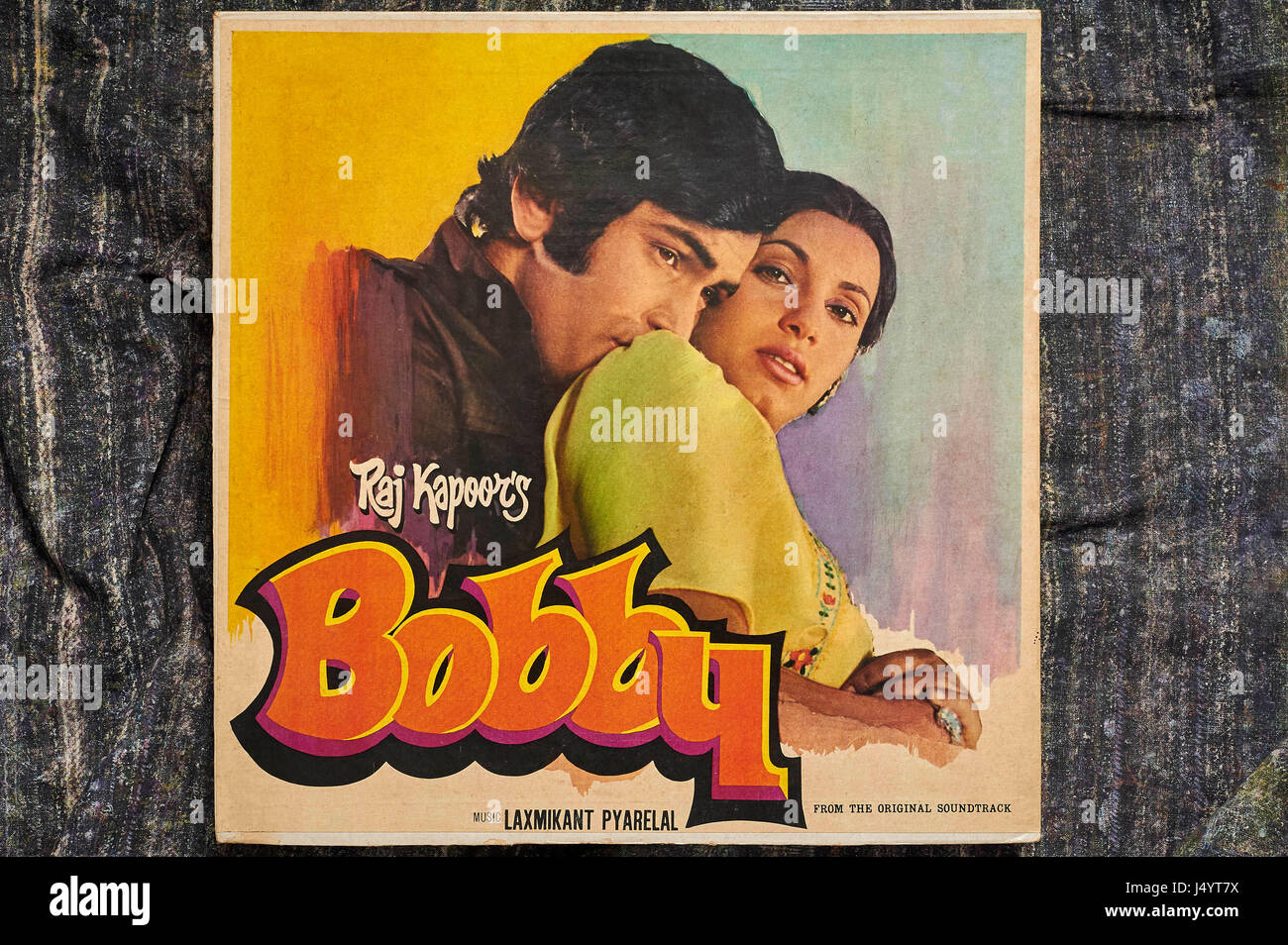 Film hindi di Dollywood indiano poster di Bobby, attore Rishi Kapoor, attrice Dimple Kapadia, Raj Kapoor film, musica Laxmikant Pyarelal, India, Asia Foto Stock