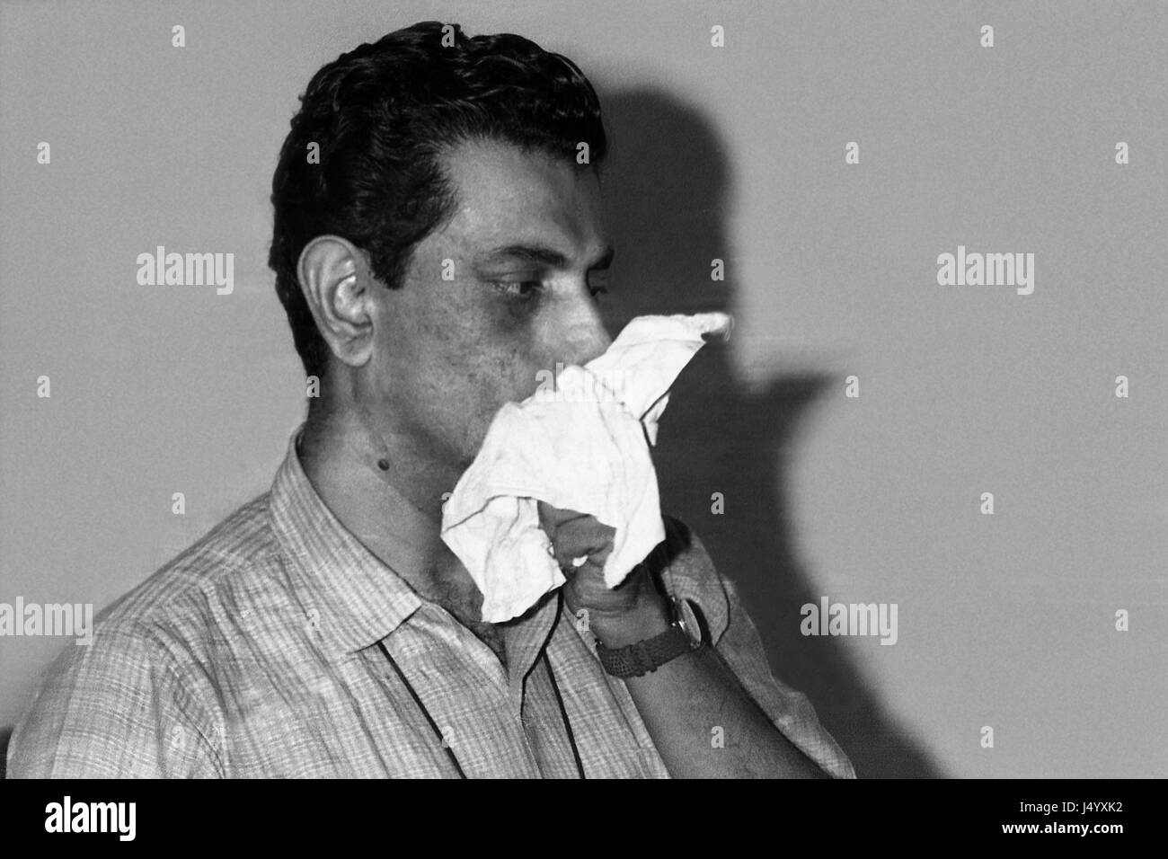 Satyajit Ray, regista indiano, sceneggiatore, autore, saggio, lyricist, editor di riviste, illustratore, calligrafo, compositore musicale, India Foto Stock