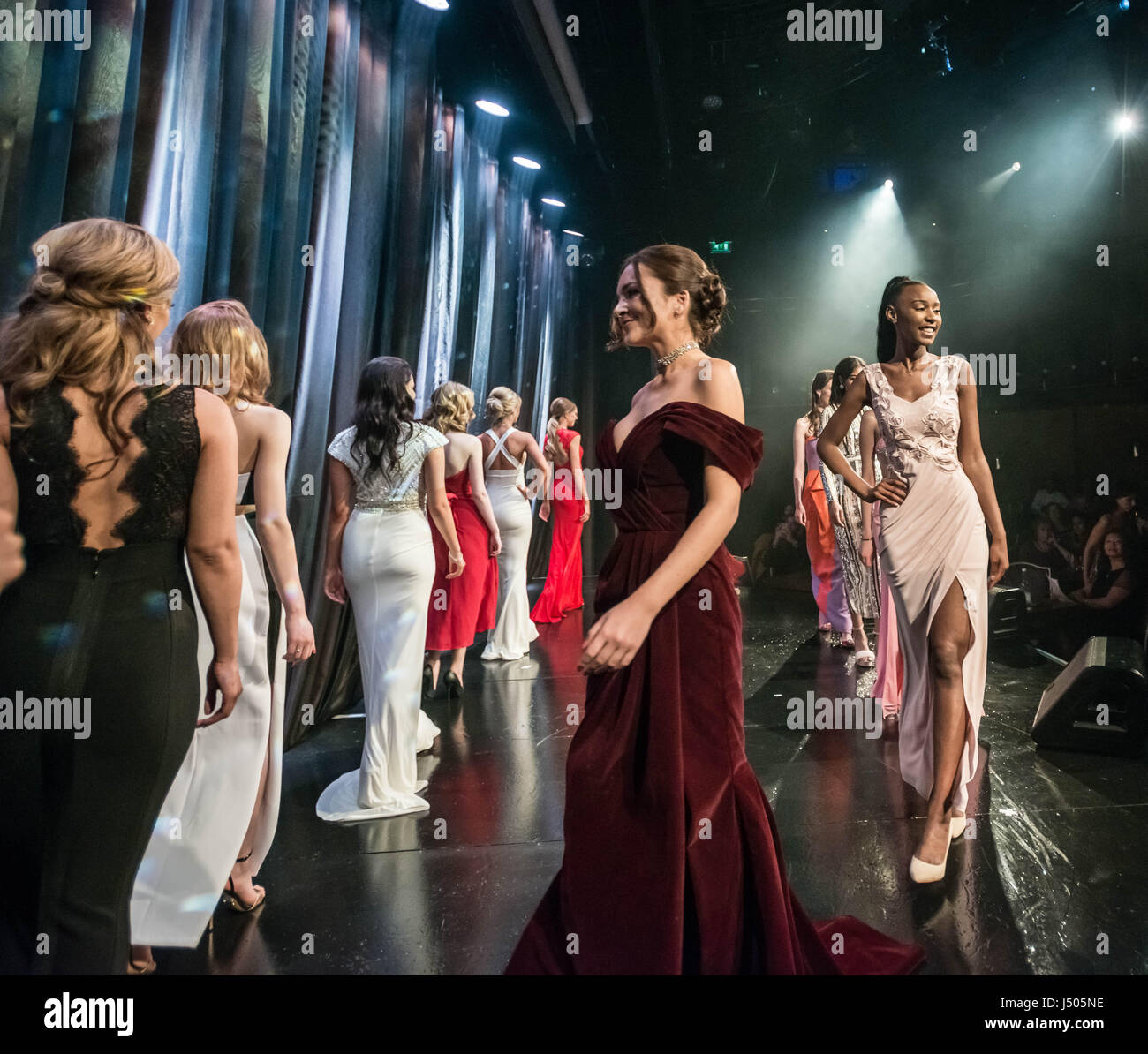 Londra, Regno Unito. Il 12 maggio 2017. Miss London 2017 Finale © Guy Corbishley/Alamy Live News Foto Stock