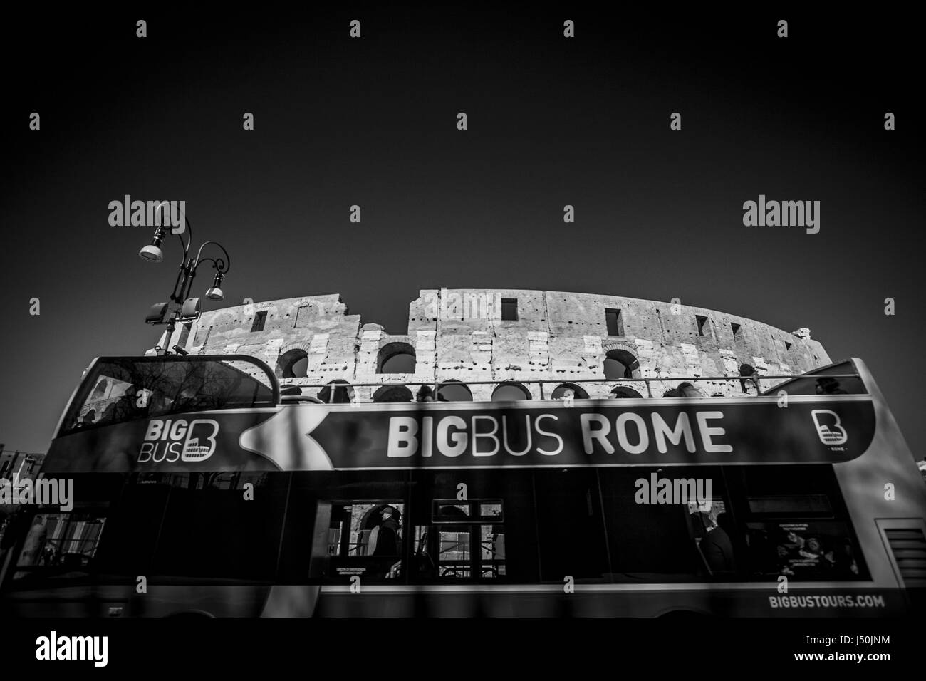 Il Colosseo in bianco e nero roma, Italia - Europa Foto Stock