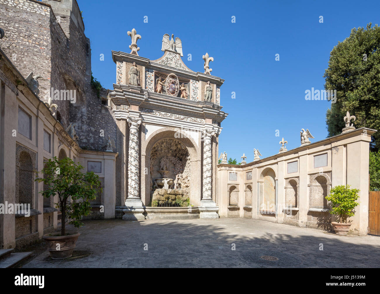 La fontana della Civetta, Villa d'Este, Tivoli, vicino Roma, Italia Foto Stock