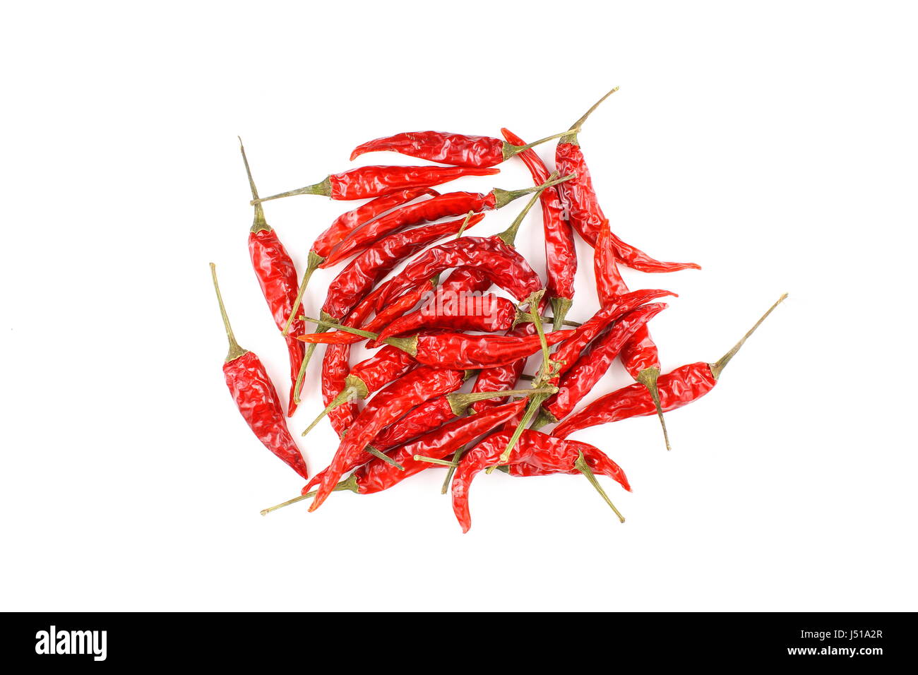 Secchi peperoncino tailandese peperoni isolato su uno sfondo bianco come un cibo texture di sfondo Foto Stock