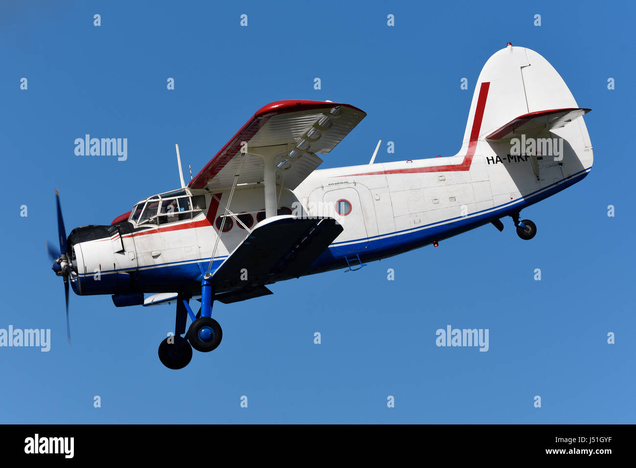 Antonov An-2 ha-MKF di Antonov An-2 Club all'Abingdon Air & Country Show all'ex RAF Abingdon Foto Stock