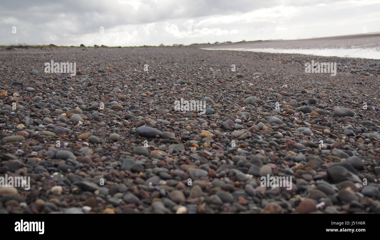 Spiaggia ghiaiosa, mawbray, cumbria, Regno Unito Foto Stock