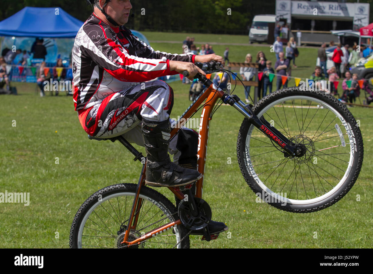 Jez Avery a Tatton Park, Paese mostrano, Cheshire, Regno Unito Foto Stock