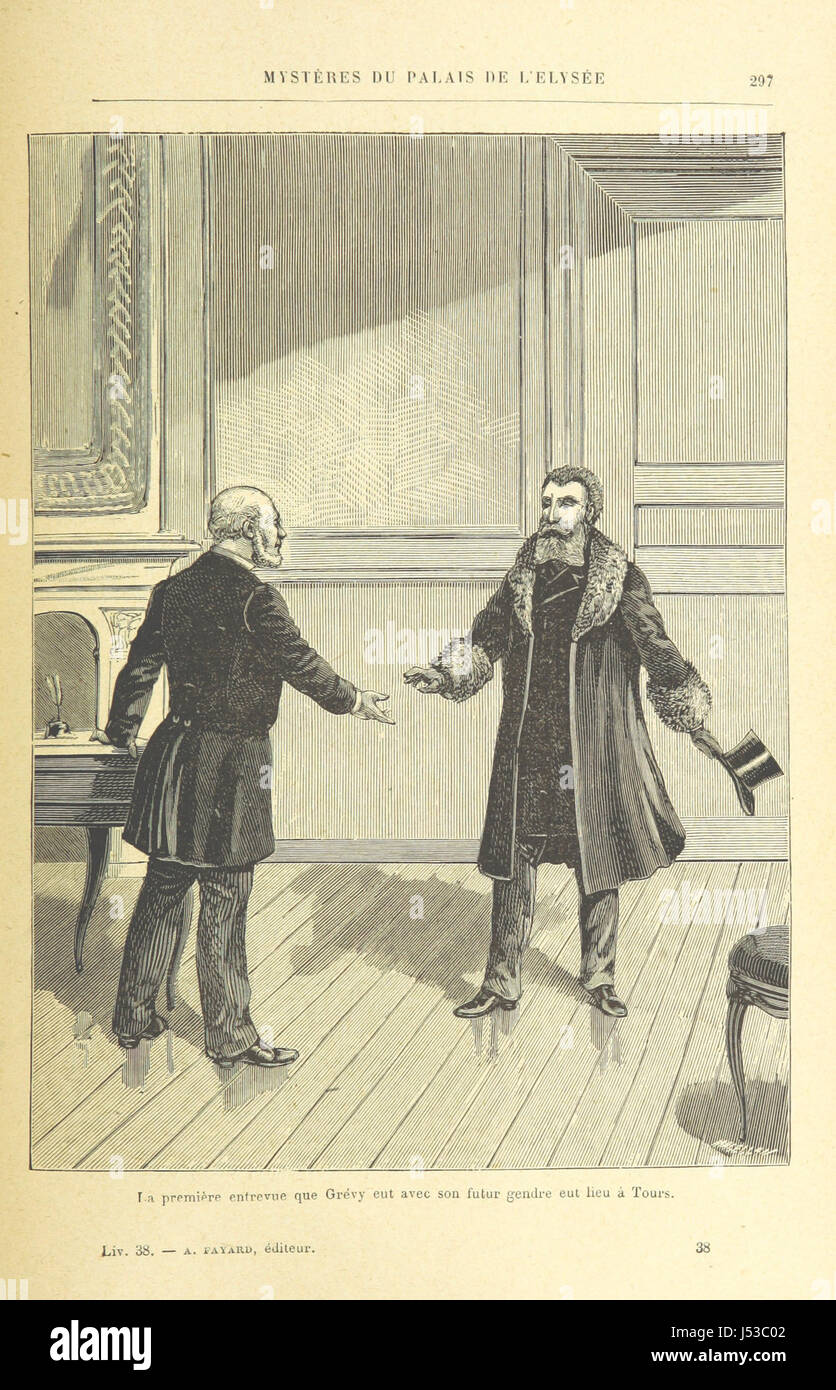 Un libro intitolato "Mystères du Palais de l'Élysée", che esplora i segreti e la storia del palazzo presidenziale francese. Foto Stock