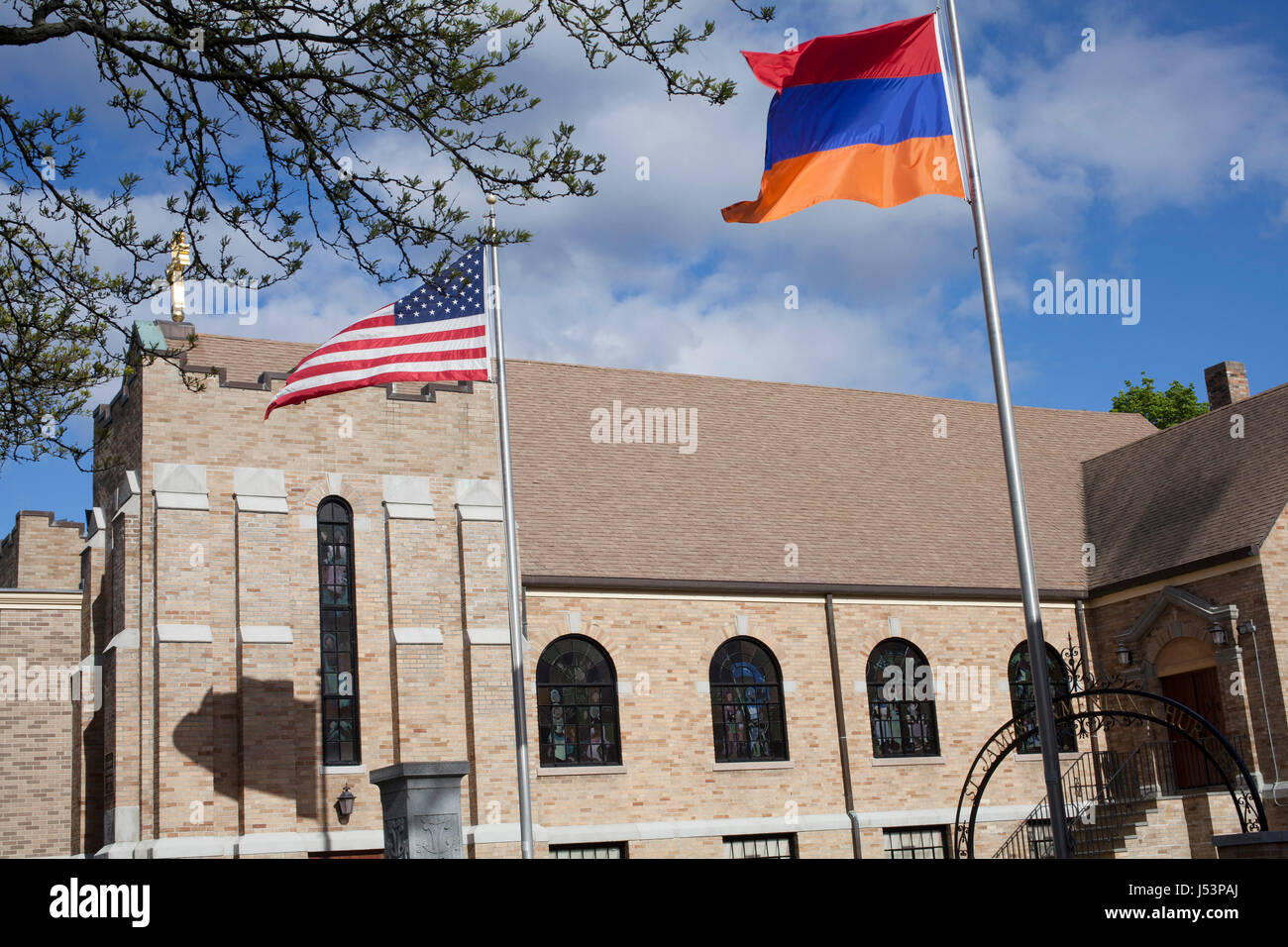 Watertown, MA ha molti Armeni. Questo è St Stephen Chiesa Apostolica Armena su Mount Auburn Street. Foto Stock