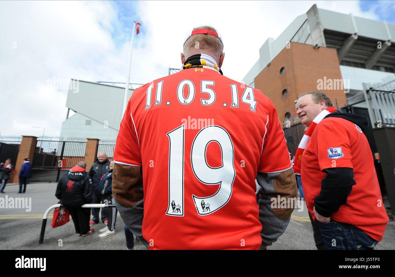 HOPEFULL LIVERPOOL CON VENTOLA DA Liverpool FC V NEWCASTLE UNITE ANFIELD LIVERPOOL ENGLAND 11 Maggio 2014 Foto Stock