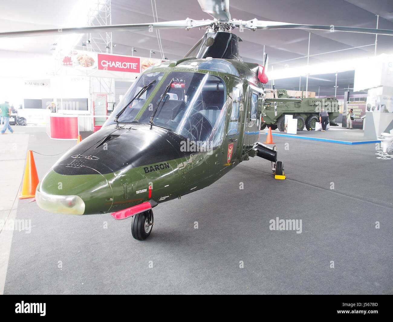 Agusta A-109K elicottero presso il Salone Internazionale delle Tecnologie per la difesa, SITDEF, 2017, presso la sede dell'esercito peruviano. La manifestazione si terrà dal 18 al 21 maggio con la presenza dei rappresentanti di 27 paesi Foto Stock