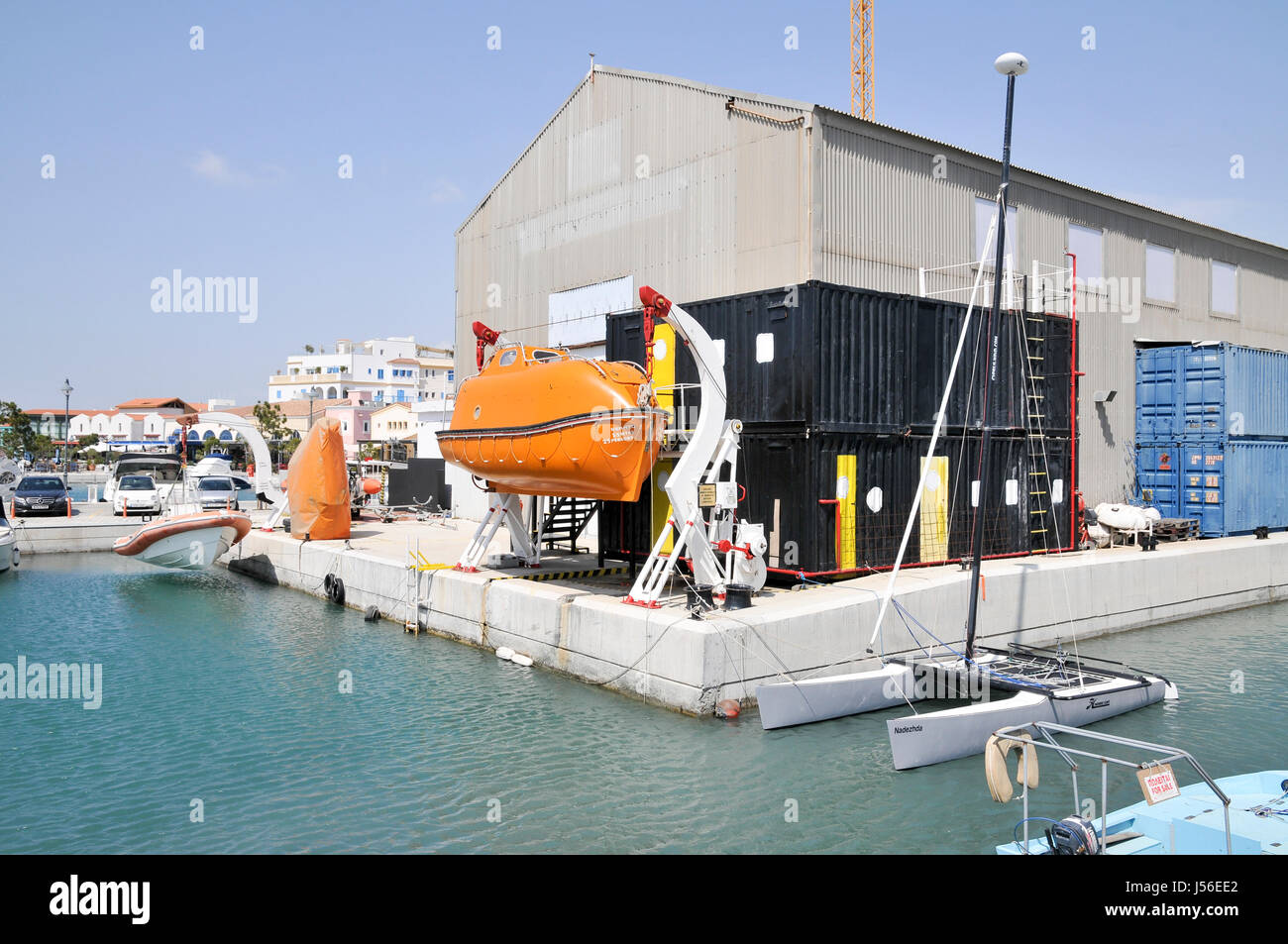 Scialuppa di salvataggio di evacuazione, lLimassol Marina e Porto di Cipro Foto Stock