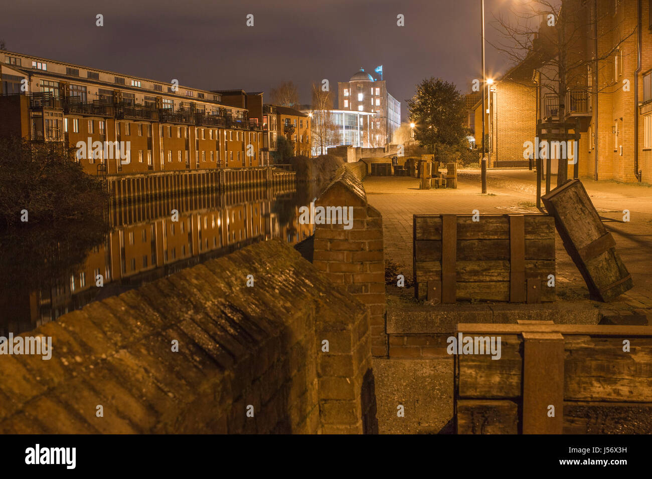 Norwich Quayside di notte Foto Stock