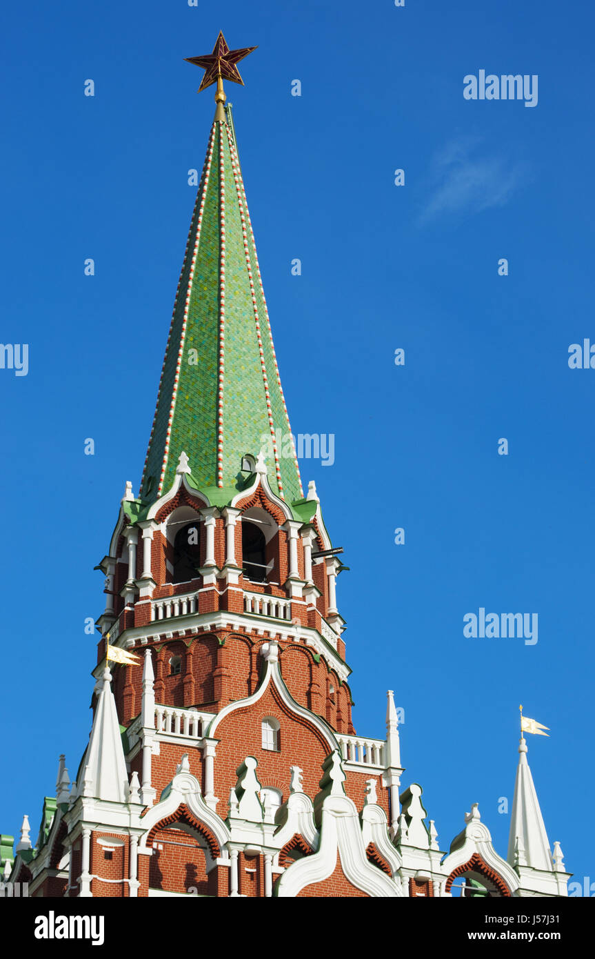 Mosca: il ruby star del Troitskaya Tower (Torre della Trinità), uno del Cremlino della parete torri costruite nel 1495-1499 dall'architetto italiano Aloisio da Milano Foto Stock