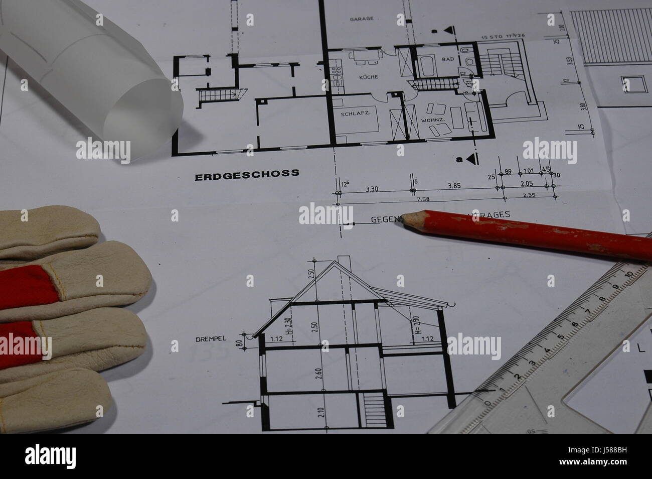 Matita stile penna disegni metro casa-costruire bau bauzeichnungen Foto Stock