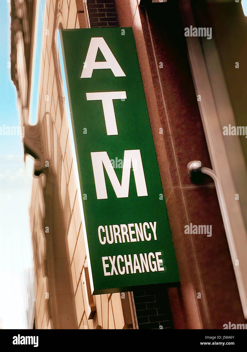 ATM e cambio segno, NYC, STATI UNITI D'AMERICA Foto Stock