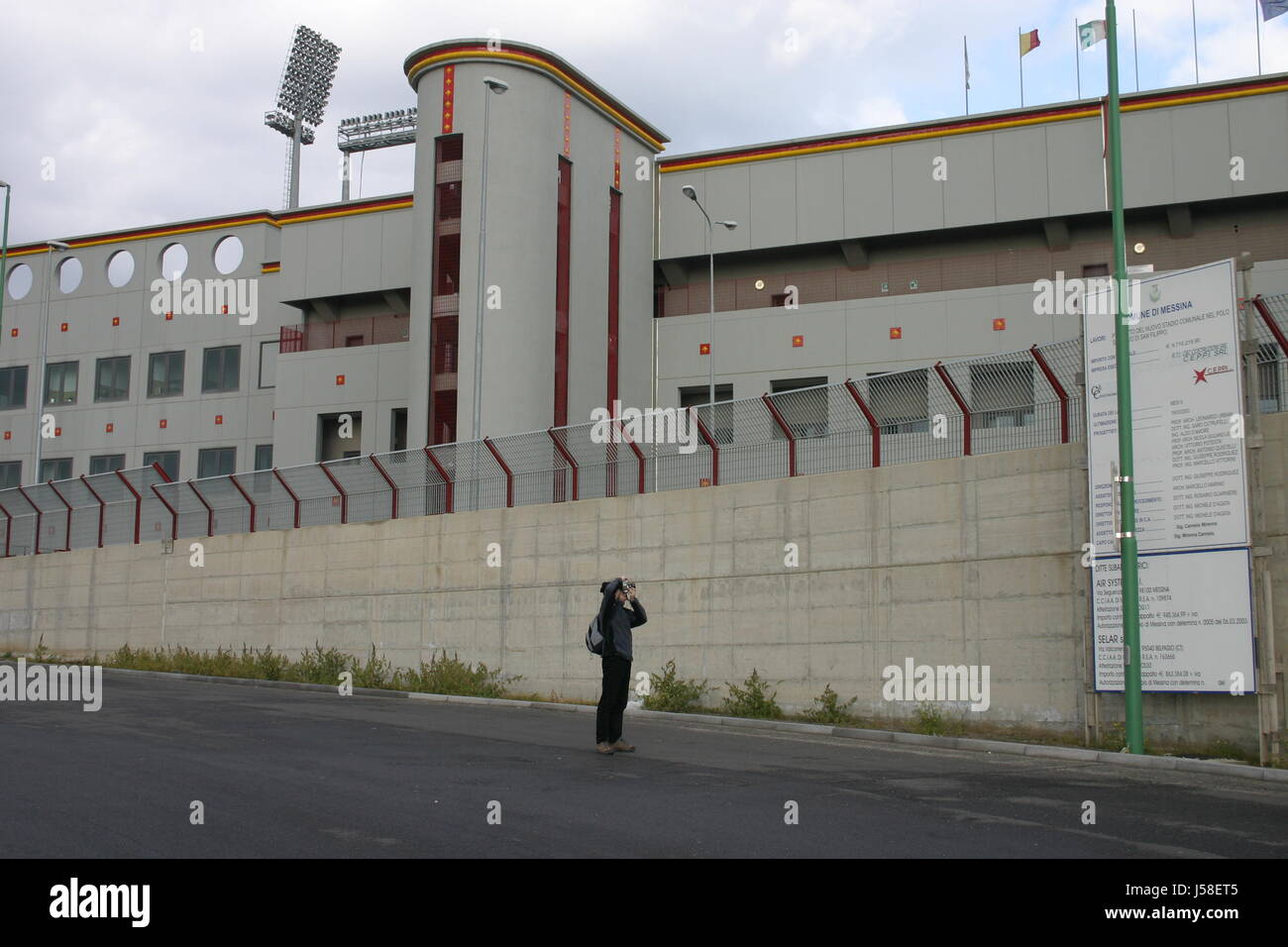 Sport Sport europa tourist recinzione concorso stadium arena fotografo bandiere Foto Stock