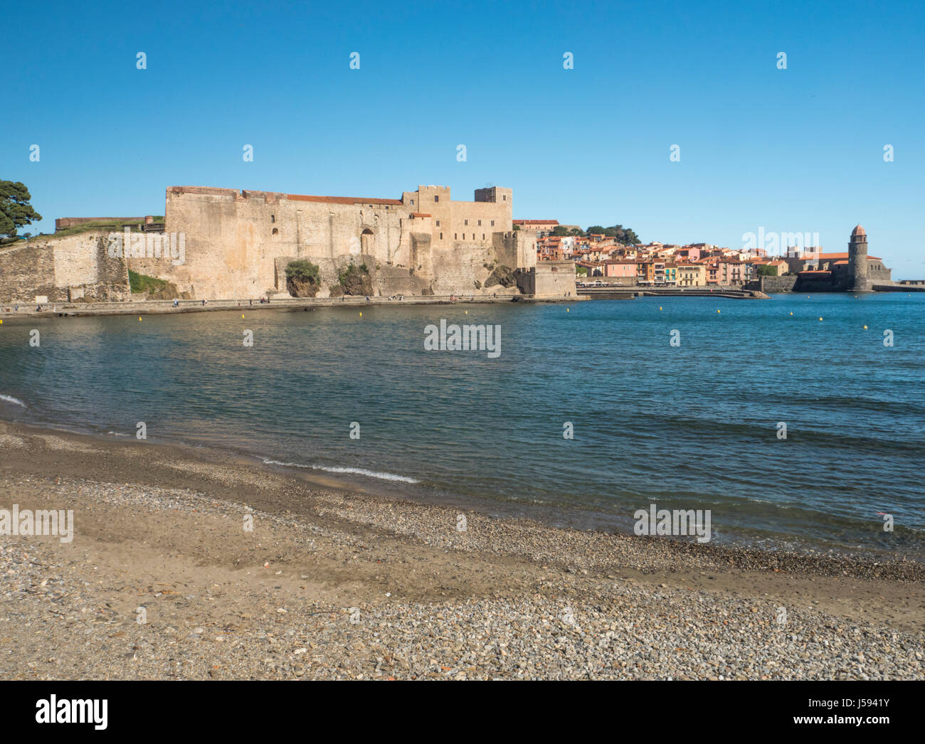 Vista di Collioure, Cote de Cantabia, Francia Foto Stock
