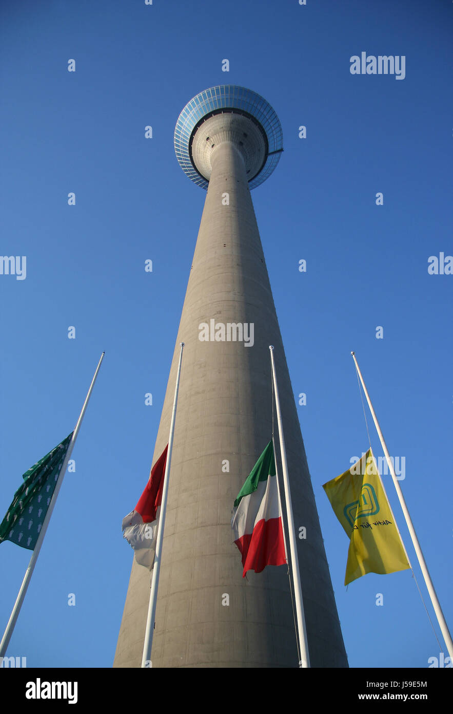 Torre sul Reno Dusseldorf Foto Stock