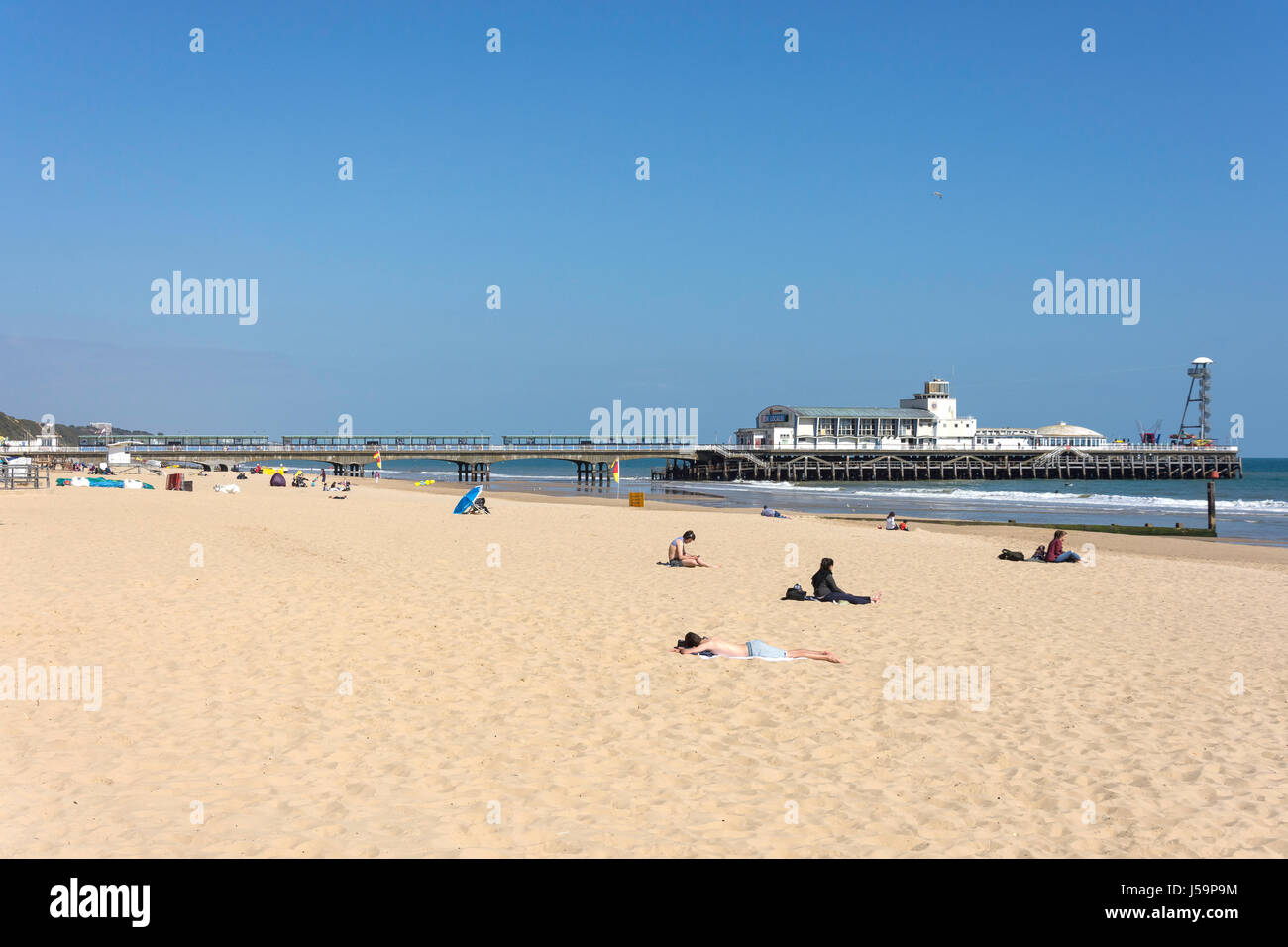West Beach e il molo di Bournemouth, Bournemouth Dorset, England, Regno Unito Foto Stock