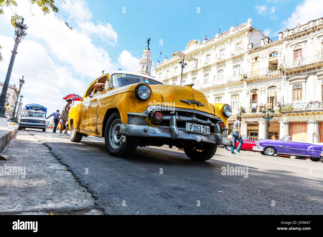 L'Avana Cuba classico cubano auto taxi cubano American Classic Car Parque Central Havana La Habana Cuba automobili cubano Foto Stock