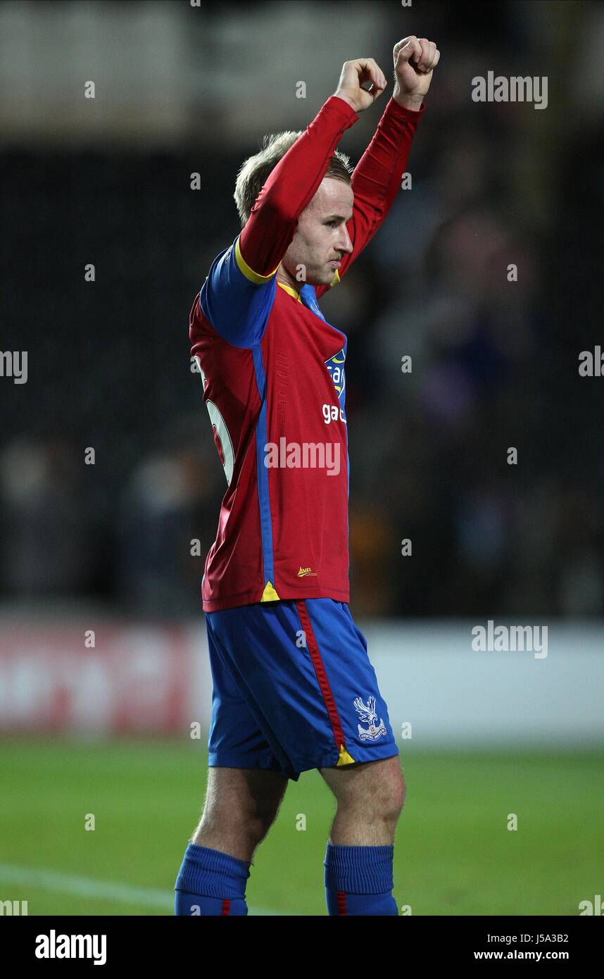 BARRY BANNAN celebra la vittoria HULL CITY V CRYSTAL PALACE KC Stadium Hull Inghilterra 23 Novembre 2013 Foto Stock