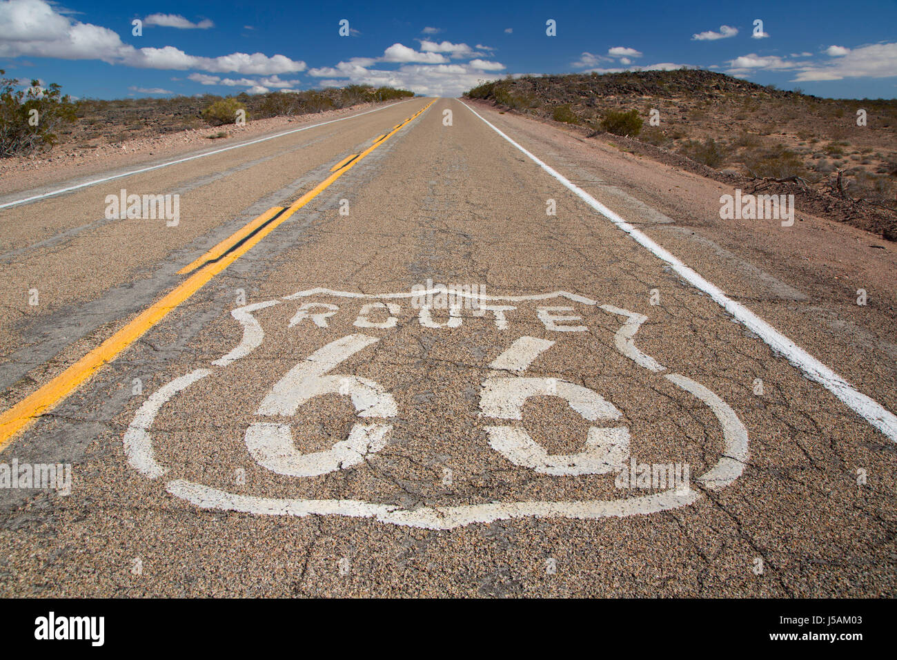La storica Route 66, Mojave sentieri monumento nazionale, California Foto Stock