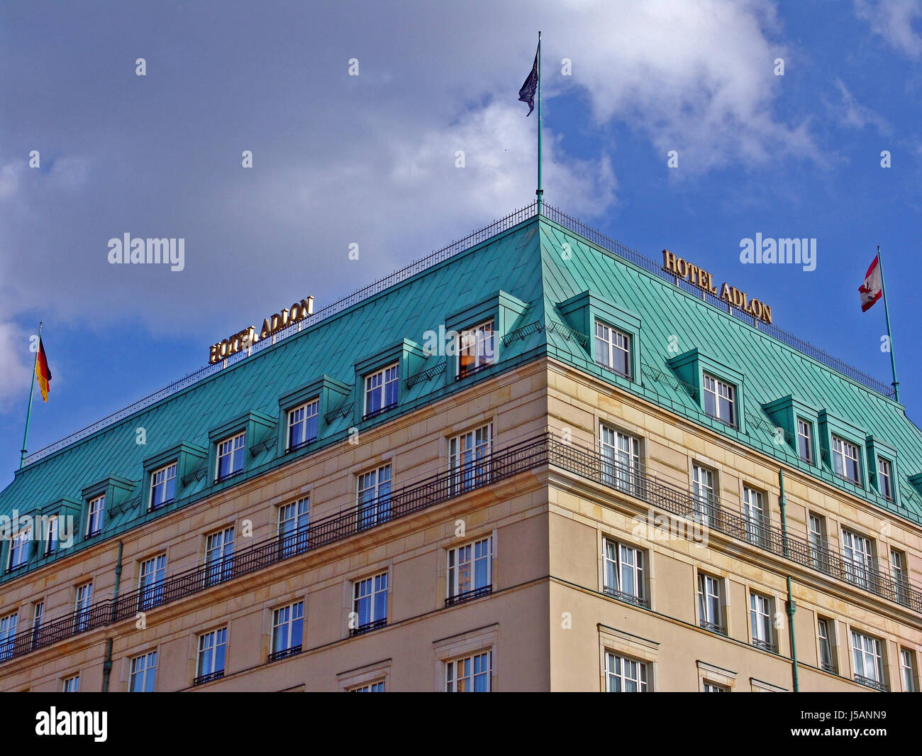 L'Europa blu berlin hotel angolo di bandiera della Germania Repubblica federale tedesca firmamento Foto Stock