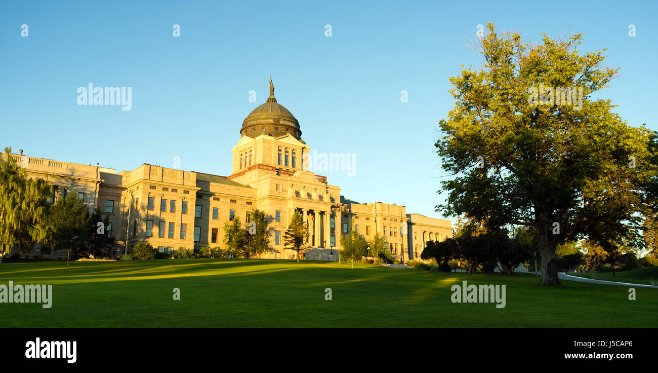 Il sole colpisce la creazione del capitale in Helena poco dopo l'alba Foto Stock